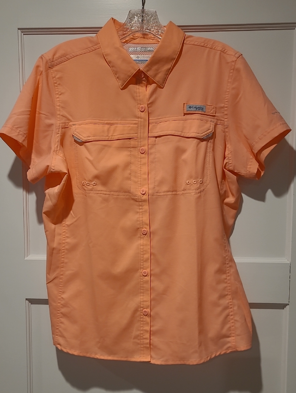 Columbia Short-Sleeve Button-Up Shirt in Peach
